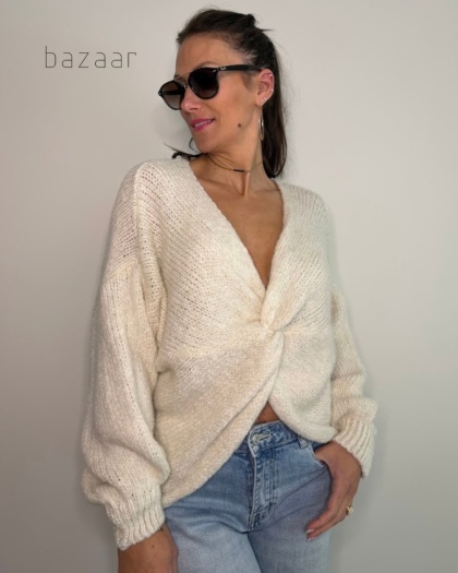 Sweter Twist