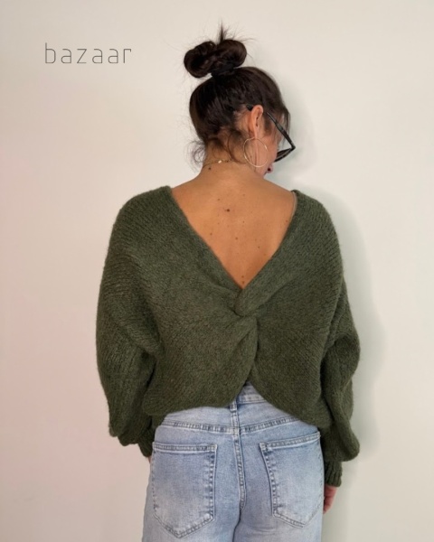 Sweter Twist